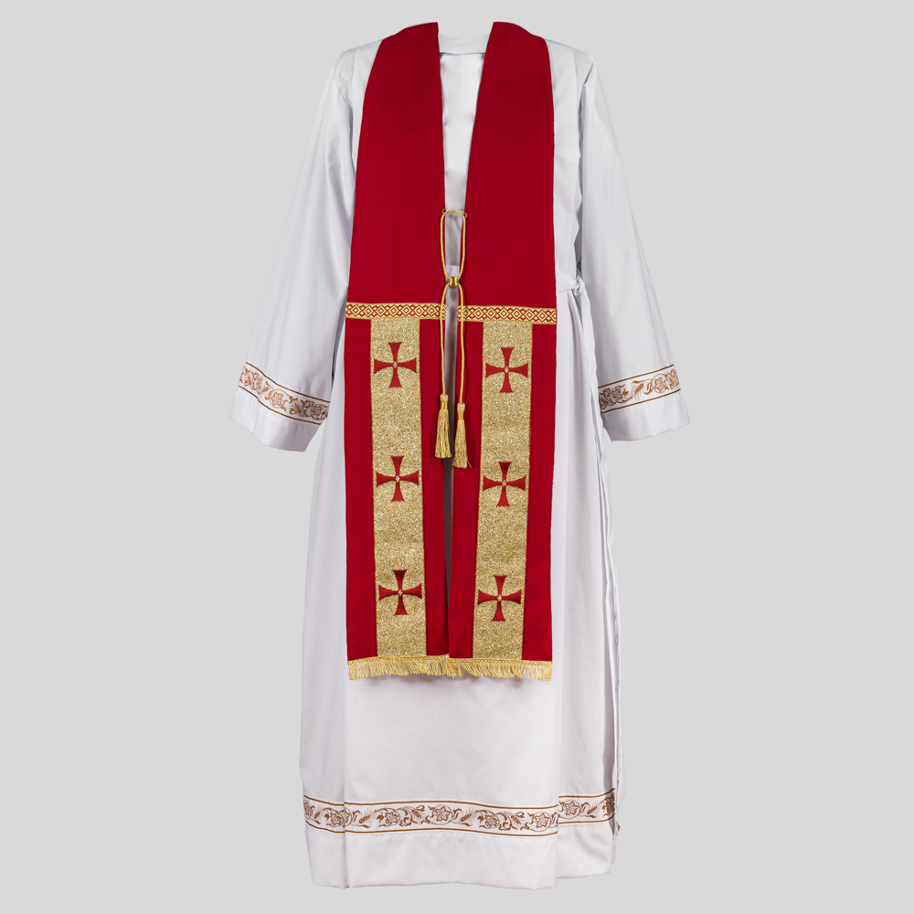 Camice bianco con stola rosso dorato,croce maltese